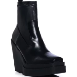 AKI BLACK CHUNKY BOOTIE -AZALEA WANG Shop aki black chunky bootie black 3 3