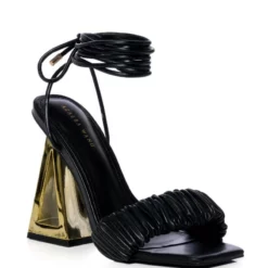 AZALEA WANG AMIE CHUNKY SANDAL IN BLACK -AZALEA WANG Shop azalea wang amie chunky sandal in black black 3 3 c1