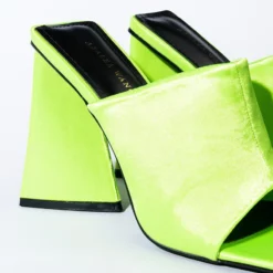 AZALEA WANG CAUGHT IN A DREAM CHUNKY SANDAL IN GREEN -AZALEA WANG Shop azalea wang caught in a dream chunky sandal in green green 6 6