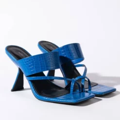 AZALEA WANG CITY DREAMS CHUNKY SANDAL IN BLUE -AZALEA WANG Shop azalea wang city dreams chunky sandal in blue blue 4 4