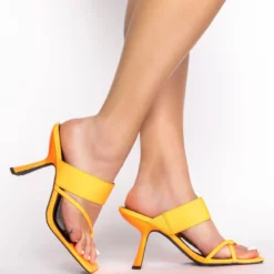 AZALEA WANG CITY DREAMS CHUNKY SANDAL IN ORANGE -AZALEA WANG Shop azalea wang city dreams chunky sandal in orange orange 2 2