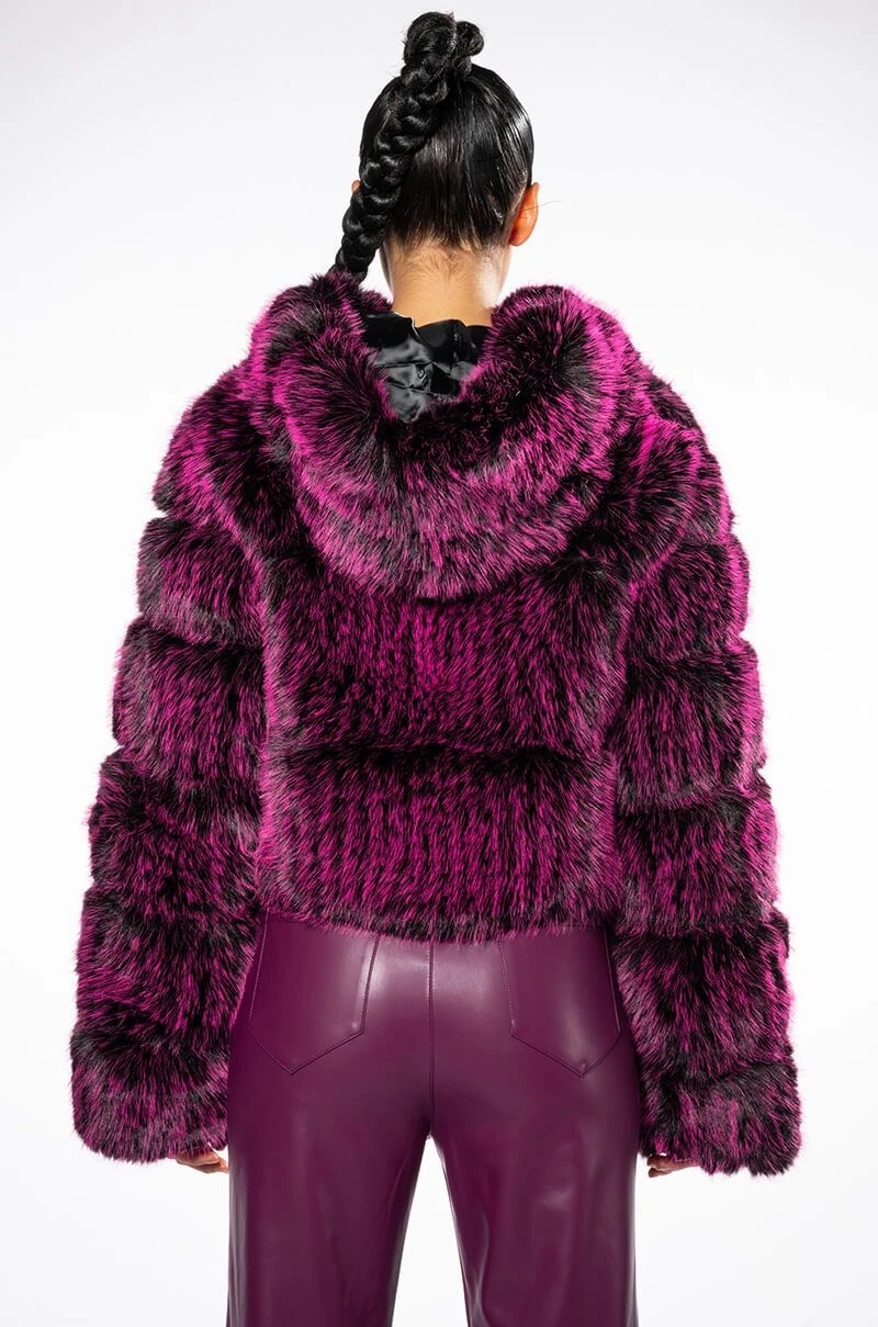 AZALEA WANG GIULIA 3D FAUX FUR CROP JACKET 6 AZALEA WANG GIULIA 3D FAUX FUR CROP JACKET - Image 4