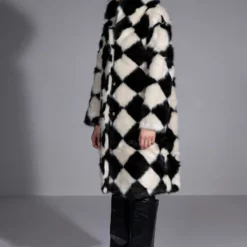 AZALEA WANG IF YOU SMILE LONG HOODED FAUX FUR COAT -AZALEA WANG Shop azalea wang if you smile long hooded faux fur coat black white 4 4