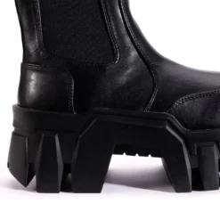 AZALEA WANG KELIANNA CHUNKY BOOT IN BLACK -AZALEA WANG Shop azalea wang kelianna chunky boot in black black 5 5