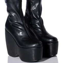 AZALEA WANG LOXLEY WEDGE BOOTIE IN BLACK