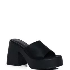 AZALEA WANG MILTON CHUNKY SANDAL IN BLACK -AZALEA WANG Shop azalea wang milton chunky sandal in black black 3 3