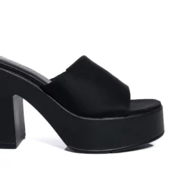 AZALEA WANG MILTON CHUNKY SANDAL IN BLACK -AZALEA WANG Shop azalea wang milton chunky sandal in black black 5 5