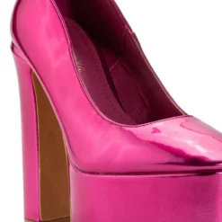 AZALEA WANG NIGHT MOVES PLATFORM PUMP IN FUCHSIA -AZALEA WANG Shop azalea wang night moves platform pump in fuchsia fuchsia 5 5