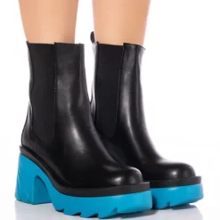 AZALEA WANG PRIMROSE BLUE SOLE CHUNKY BOOTS IN BLACK