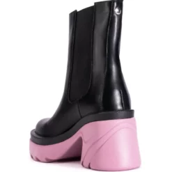 AZALEA WANG PRIMROSE PURPLE SOLE CHUNKY BOOTS IN BLACK -AZALEA WANG Shop azalea wang primrose purple sole chunky boots in black purple 4 4