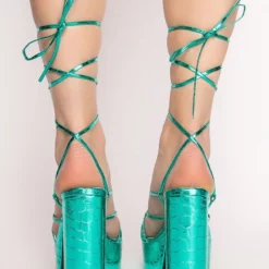 AZALEA WANG PUSH YOUR LIMIT CHUNKY SANDAL IN GREEN -AZALEA WANG Shop azalea wang push your limit chunky sandal in green green 4 4