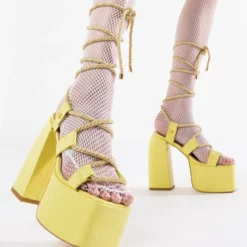 AZALEA WANG RESORT READY CHUNKY SANDAL IN LIME -AZALEA WANG Shop azalea wang resort ready chunky sandal in lime lime 1 1 c1 c1