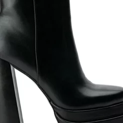 AZALEA WANG RUN AWAY CHUNKY BOOTIE IN BLACK -AZALEA WANG Shop azalea wang run away chunky bootie in black black 5 5 c1