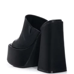 AZALEA WANG SHEBA CHUNKY SANDAL IN BLACK -AZALEA WANG Shop azalea wang sheba chunky sandal in black black 4 4