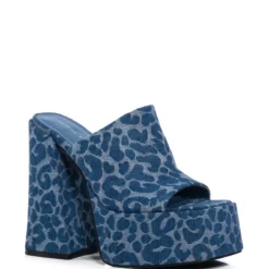 AZALEA WANG SHEBA CHUNKY SANDAL IN DENIM -AZALEA WANG Shop azalea wang sheba chunky sandal in denim denim 3 3