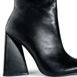 AZALEA WANG SIMPLY IRRESISTIBLE CHUNKY PU BOOTIE IN BLACK -AZALEA WANG Shop azalea wang simply irresistible chunky pu bootie in black black 5 5