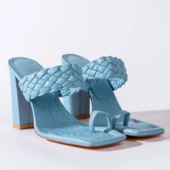 AZALEA WANG SOMETHING ABOUT YOU CHUNKY SANDAL IN BLUE -AZALEA WANG Shop azalea wang something about you chunky sandal in blue blue 4 4