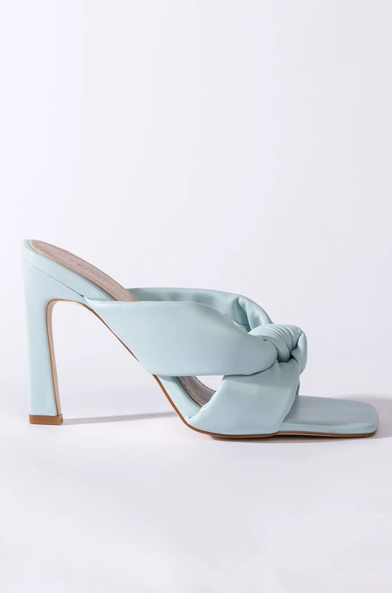 AZALEA WANG SWEET LIKE SUNDAY CHUNKY SANDAL IN BLUE 4 AZALEA WANG SWEET LIKE SUNDAY CHUNKY SANDAL IN BLUE - Image 2