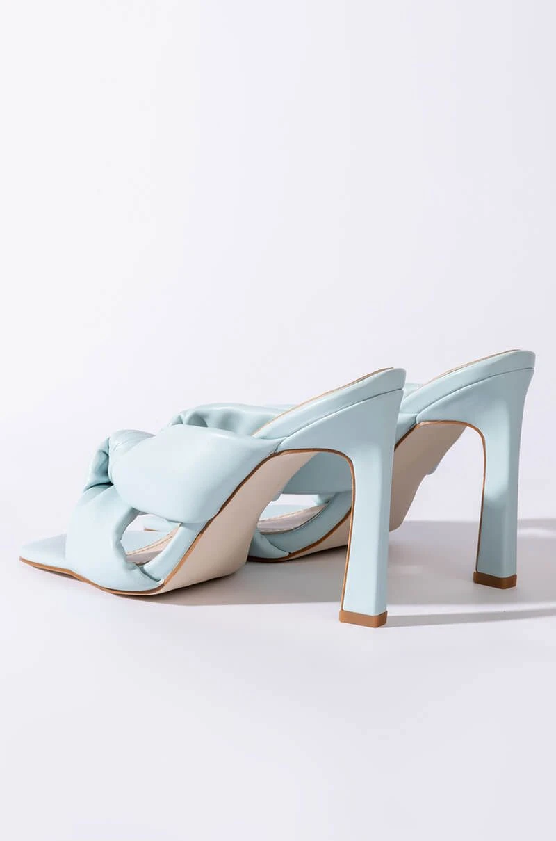 AZALEA WANG SWEET LIKE SUNDAY CHUNKY SANDAL IN BLUE 6 AZALEA WANG SWEET LIKE SUNDAY CHUNKY SANDAL IN BLUE - Image 4
