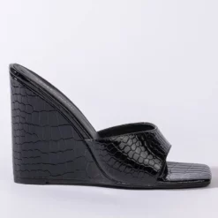 AZALEA WANG TAKE IT EASY WEDGE SANDAL IN BLACK -AZALEA WANG Shop azalea wang take it easy wedge sandal in black black 3 3