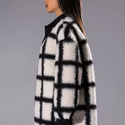 BORE ME MORE BOXY SHERPA SHACKET -AZALEA WANG Shop bore me more boxy sherpa shacket black white 4 4