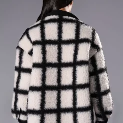 BORE ME MORE BOXY SHERPA SHACKET -AZALEA WANG Shop bore me more boxy sherpa shacket black white 5 5