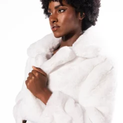 DAYANNE PLUSH FAUX FUR JACKET -AZALEA WANG Shop dayanne plush faux fur jacket natural white 3 3 c1 c1 c1