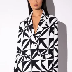ESCAPE PRINTED OVERSIZED BLAZER -AZALEA WANG Shop escape printed oversized blazer black white 3 3