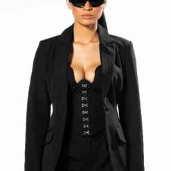 HANSEL FITTED BLAZER IN BLACK 13 HANSEL FITTED BLAZER IN BLACK -AZALEA WANG Shop hansel fitted blazer in black black 4 4