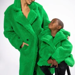 KIDS WEAR YOUR GREENS LUXE WOOLISH TEDDY TRENCH -AZALEA WANG Shop kids wear your greens luxe woolish teddy trench green 5 5