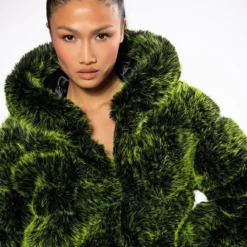 LUXE 3D FAUX FUR CROP JACKET -AZALEA WANG Shop luxe 3d faux fur crop jacket green 2 2