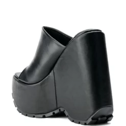 MEANIE CHUNKY MULE IN BLACK -AZALEA WANG Shop meanie chunky mule in black black 4 4