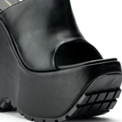 MEANIE CHUNKY MULE IN BLACK -AZALEA WANG Shop meanie chunky mule in black black 5 5