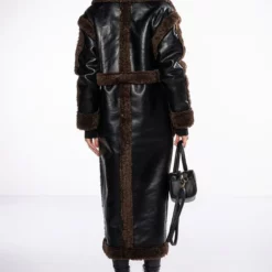 AZALEA WANG BRUSSELS MULTIFUNCTIONAL MIXED MATERIAL TEDDY COAT WITH DETACHABLE TRENCH -AZALEA WANG Shop multifunctional teddy jacket black brown 9 9