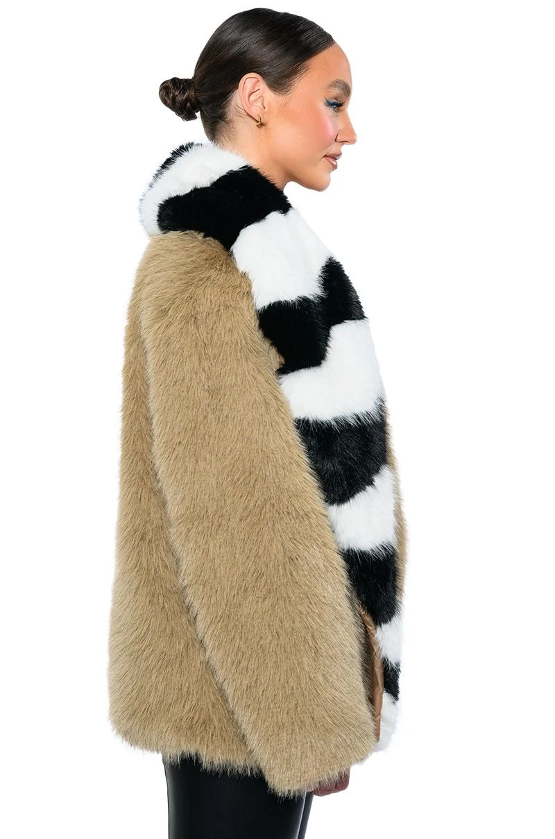 OVERSIZE SOFT FAUX FUR STRIPE JACKET 9 OVERSIZE SOFT FAUX FUR STRIPE JACKET - Image 7