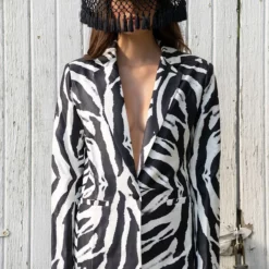 PRINTS PLEASE OVERSIZED ZEBRA BLAZER -AZALEA WANG Shop prints please oversized zebra blazer black white 3 3