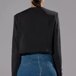 REMASTERED CROP BLAZER -AZALEA WANG Shop remastered crop blazer black 7 7