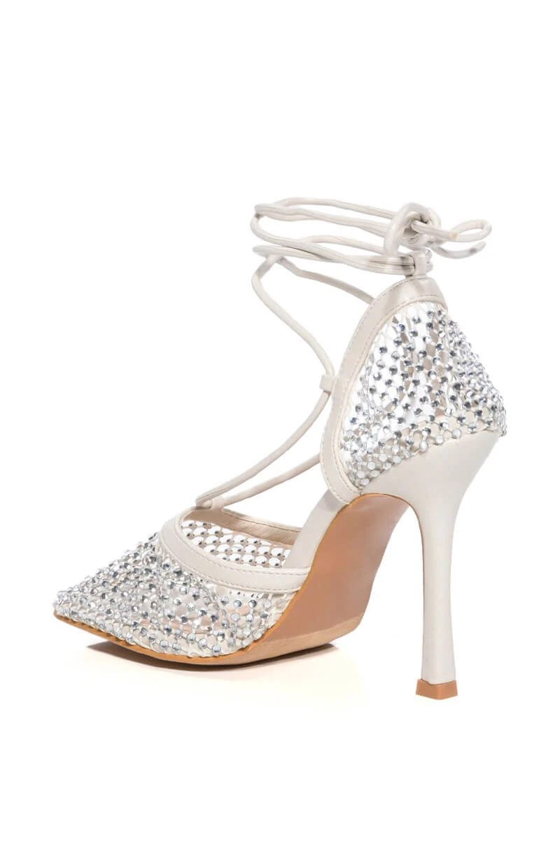 ROSALYN EMBELLISHED WHITE PUMP 6 ROSALYN EMBELLISHED WHITE PUMP - Image 4