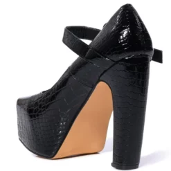 ROUNDABOUT CHUNKY CROC MARY JANE PUMP IN BLACK -AZALEA WANG Shop roundabout chunky croc mary jane pump in black black 4 4