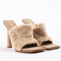 SUNNY CHUNKY SANDAL IN CREAM -AZALEA WANG Shop sunny chunky sandal in cream cream 4 4