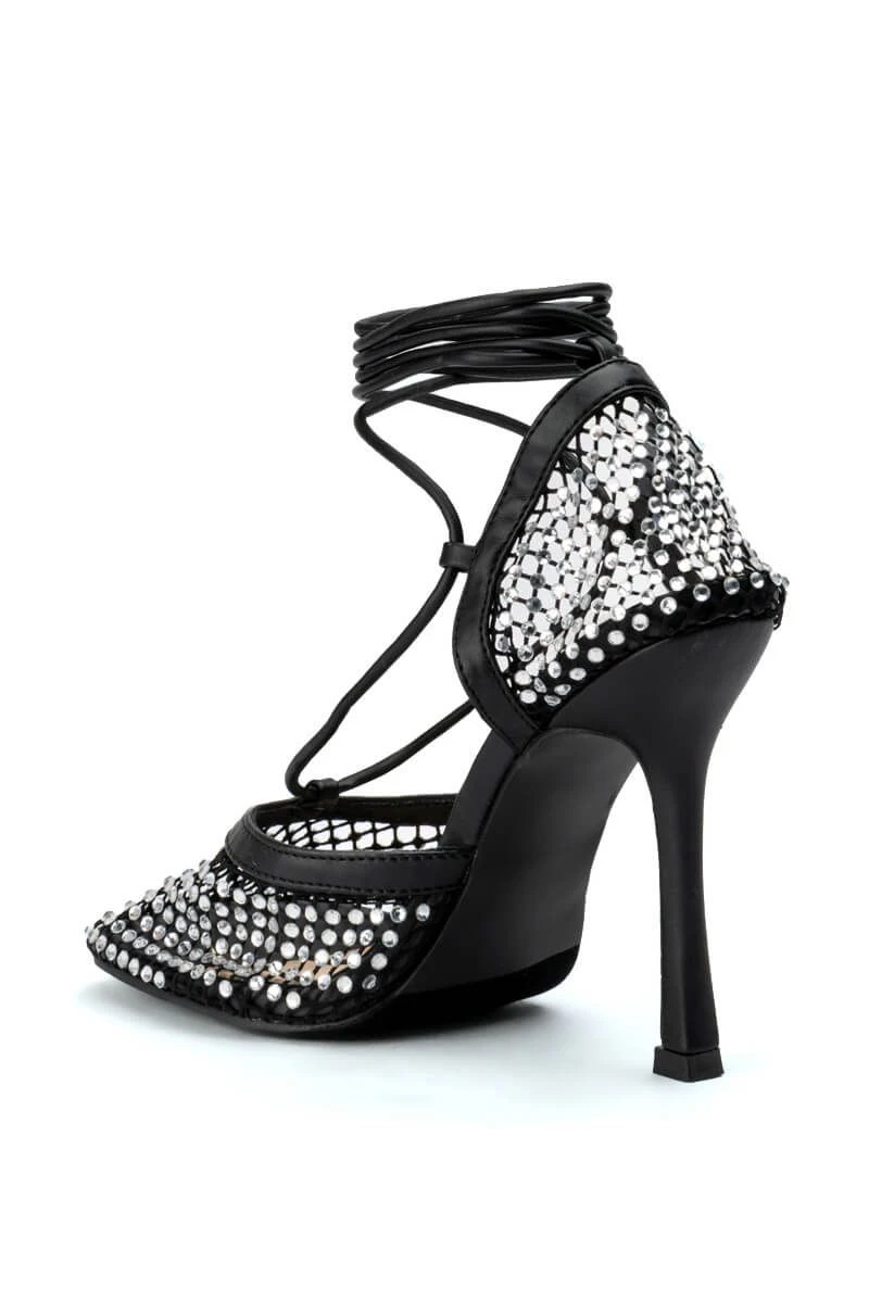 SUPERSTAR STATUS SQUARE TOE NETTED STRAPPY PUMP IN BLACK 6 SUPERSTAR STATUS SQUARE TOE NETTED STRAPPY PUMP IN BLACK - Image 4