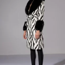 TRES ZEBRA FAUX FUR COAT -AZALEA WANG Shop tres zebra faux fur coat black white 3 3 c1