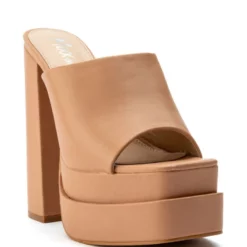 Y2K DREAMS SQUARE TOE CHUNKY MULE SANDAL IN NUDE -AZALEA WANG Shop y2k dreams square toe chunky mule sandal in nude nude 3 3